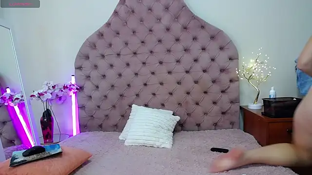  Agata  online show from September 23, 2025, 7:11 am