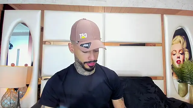 Snapshot of VinzenzRizzo chatting on October 22, 2025, 4:18 pm VinzenzRizzo online show from October 22, 2025, 4:18 pm