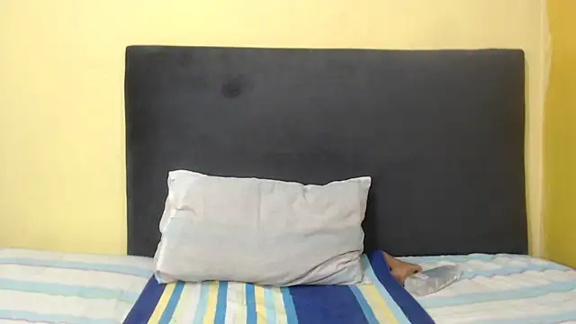 ChubbyBitch26 online show from May 19, 2026, 3:35 am