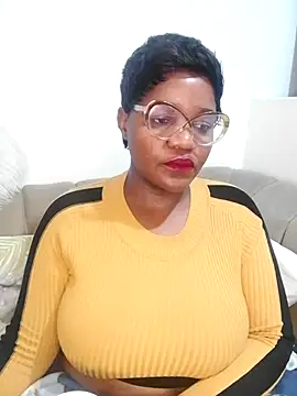 ChubbyBitch26 online show from June 26, 2026, 10:47 pm
