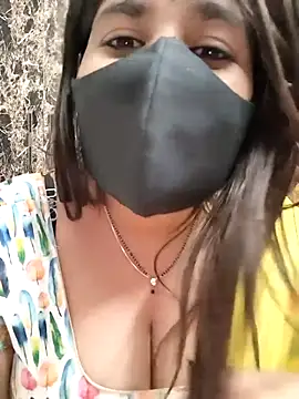 Snapshot of MISS_RIYA14 chatting on November 16, 2025, 5:51 pm MISS RIYA14 online show from November 16, 2025, 5:51 pm