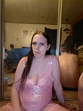 Shy Naughty Girl online show from June 14, 2026, 4:36 am