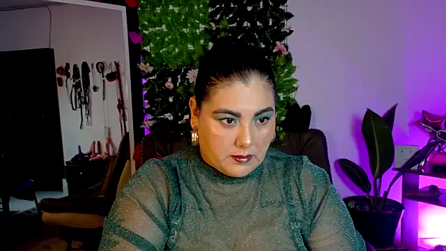 Snapshot of AndreaKinky chatting on May 28, 2026, 10:29 pm AndreaKinky online show from May 28, 2026, 10:29 pm