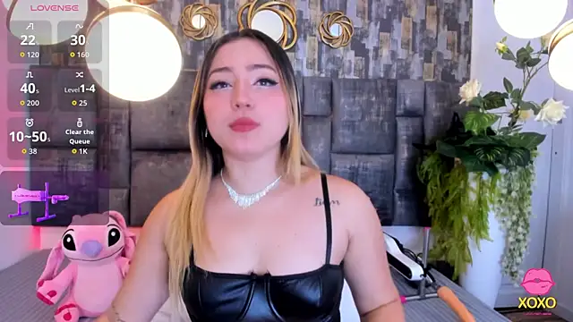 Snapshot of PatyLawrence chatting on November 20, 2025, 4:23 am PatyLawrence online show from November 20, 2025, 4:23 am