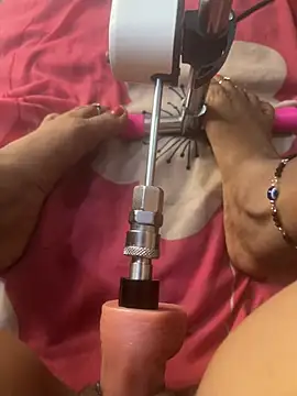 Snapshot of SEXY-SIMI-BHABI chatting on June 15, 2026, 4:20 pm SEXY-SIMI-BHABI online show from June 15, 2026, 4:20 pm