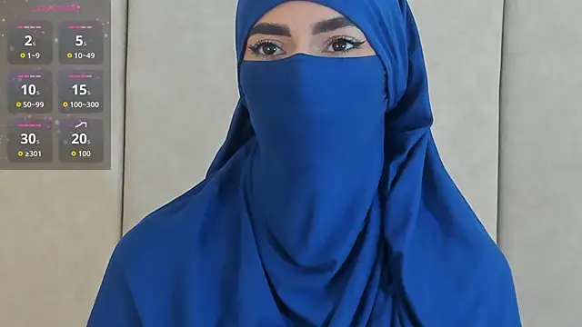  Zahiira  online show from September 25, 2025, 11:58 am