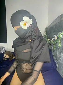 Snapshot of _Zahiira_ chatting on July 28, 2026, 12:23 pm Zahiira online show from July 28, 2026, 12:23 pm