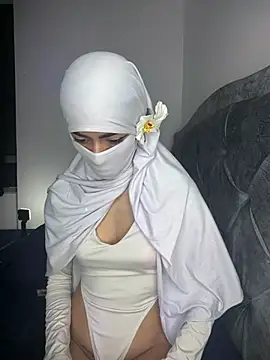 Snapshot of _Zahiira_ chatting on July 31, 2026, 12:15 pm Zahiira online show from July 31, 2026, 12:15 pm