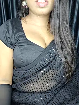 Snapshot of Webrowncouple chatting on September 8, 2025, 4:28 pm Webrowncouple online show from September 8, 2025, 4:28 pm