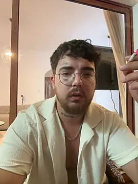 Snapshot of MrSavagexx chatting on June 3, 2026, 6:24 pm MrSavagexx online show from June 3, 2026, 6:24 pm