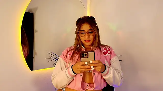 Sophie Janner online show from January 31, 2026, 8:18 pm