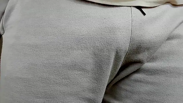 Snapshot of HELLSTAR chatting on November 22, 2025, 5:39 am HELLSTAR online show from November 22, 2025, 5:39 am