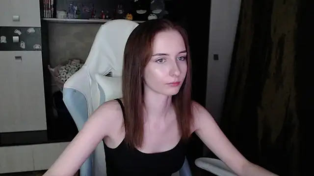 Snapshot of Cutti_Crystal chatting on October 29, 2025, 6:09 pm Cutti Crystal online show from October 29, 2025, 6:09 pm