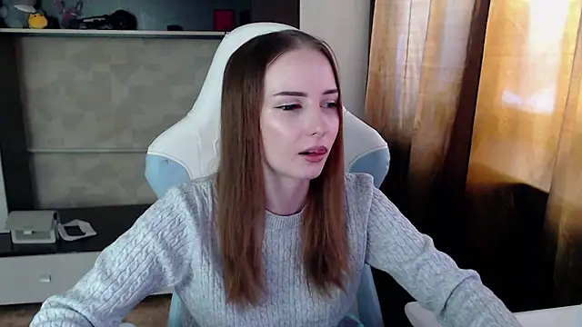 Snapshot of Cutti_Crystal chatting on February 4, 2026, 4:29 am Cutti Crystal online show from February 4, 2026, 4:29 am