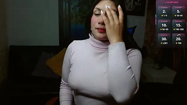 Snapshot of gigi_gilt_ chatting on November 16, 2025, 4:07 am gigi gilt online show from November 16, 2025, 4:07 am