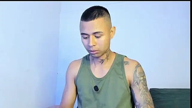 Snapshot of _Logan_Colton_ chatting on July 23, 2026, 9:46 pm Logan Colton online show from July 23, 2026, 9:46 pm