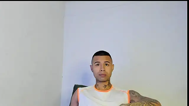 Snapshot of _Logan_Colton_ chatting on July 24, 2026, 6:50 pm Logan Colton online show from July 24, 2026, 6:50 pm