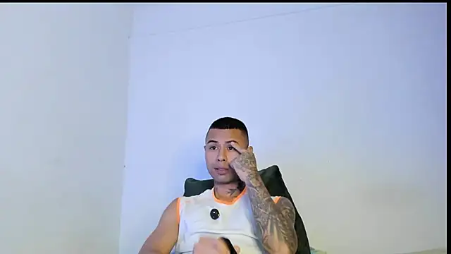 Snapshot of _Logan_Colton_ chatting on July 25, 2026, 8:28 pm Logan Colton online show from July 25, 2026, 8:28 pm
