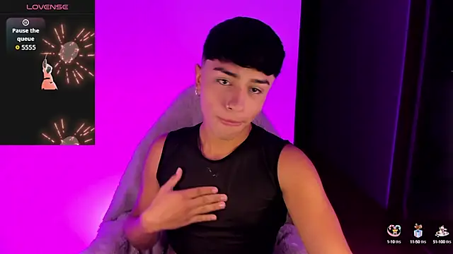 Snapshot of Matheewx_m chatting on September 12, 2025, 1:28 am Matheewx m online show from September 12, 2025, 1:28 am