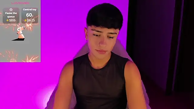 Snapshot of Matheewx_m chatting on September 24, 2025, 4:38 am Matheewx m online show from September 24, 2025, 4:38 am