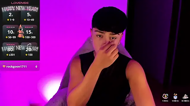 Snapshot of Matheewx_m chatting on October 10, 2025, 2:43 am Matheewx m online show from October 10, 2025, 2:43 am