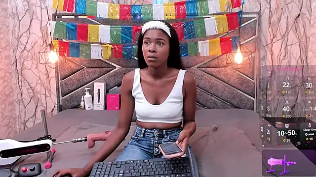 SASHA BROWNIE   online show from June 25, 2026, 12:20 pm