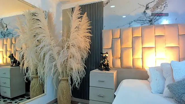 cloesummerr  online show from February 3, 2026, 12:54 pm