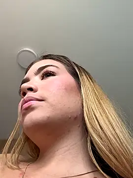 Snapshot of _Tiffany1 chatting on September 25, 2025, 8:34 pm Tiffany1 online show from September 25, 2025, 8:34 pm