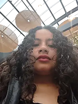 Snapshot of Yaya_watson chatting on November 13, 2025, 9:03 pm Yaya watson online show from November 13, 2025, 9:03 pm