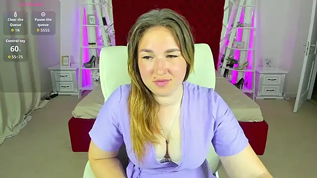 Snapshot of Sofii_darling chatting on June 5, 2026, 4:35 pm Sofii darling online show from June 5, 2026, 4:35 pm