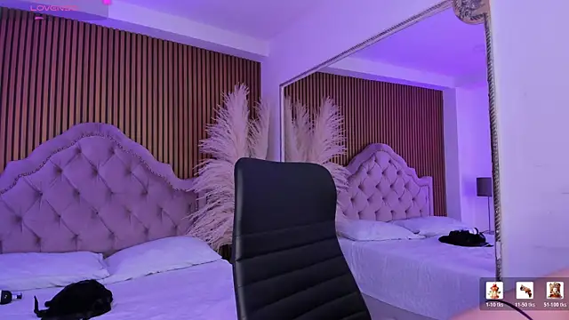 Starbutterflyy  online show from February 18, 2026, 5:14 am