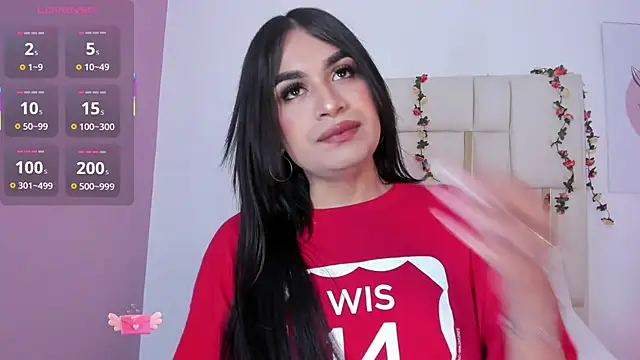 Snapshot of Silvana-Castro chatting on November 15, 2025, 11:29 am Silvana-Castro online show from November 15, 2025, 11:29 am