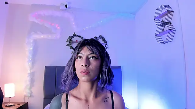 Snapshot of Ambar_gh1 chatting on November 10, 2025, 7:24 pm Ambar gh1 online show from November 10, 2025, 7:24 pm