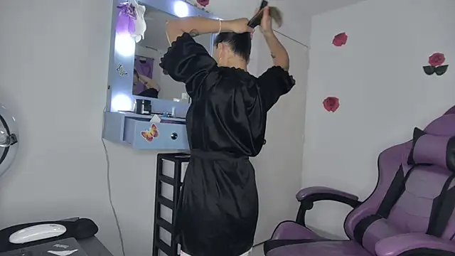 Snapshot of soffy_rosses chatting on May 5, 2026, 1:57 am soffy rosses online show from May 5, 2026, 1:57 am