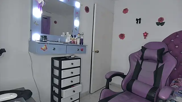 Snapshot of soffy_rosses chatting on May 28, 2026, 1:58 am soffy rosses online show from May 28, 2026, 1:58 am
