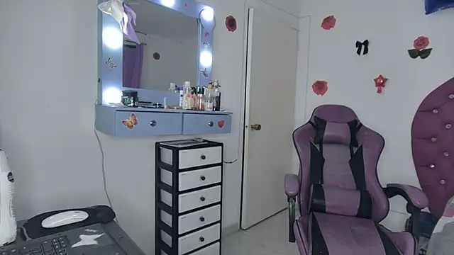 Snapshot of soffy_rosses chatting on July 20, 2026, 1:53 am soffy rosses online show from July 20, 2026, 1:53 am