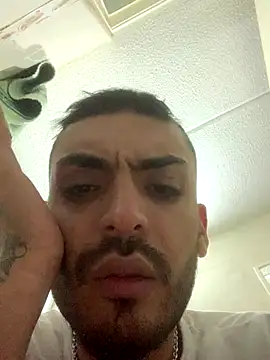 malek xarx  online show from September 18, 2025, 2:02 am