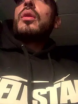 malek xarx  online show from January 17, 2026, 4:28 am