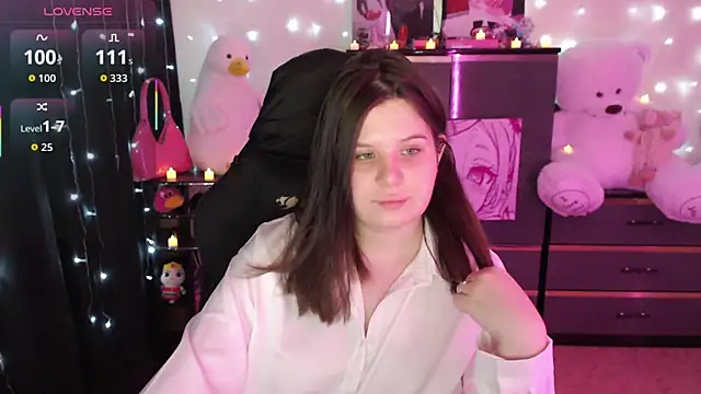 AmyVibess online show from October 5, 2025, 8:07 pm