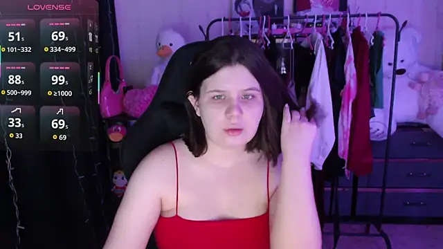 Snapshot of AmyVibess chatting on May 3, 2026, 6:03 pm AmyVibess online show from May 3, 2026, 6:03 pm