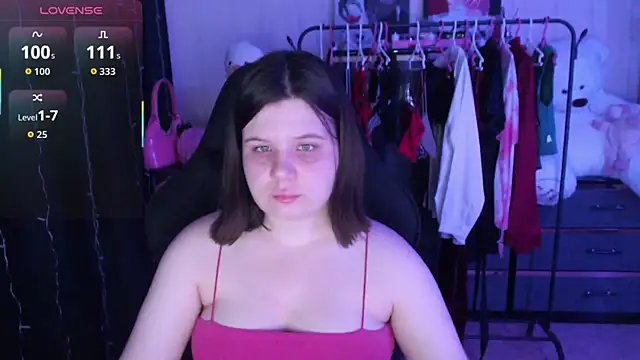 Snapshot of AmyVibess chatting on May 12, 2026, 6:05 pm AmyVibess online show from May 12, 2026, 6:05 pm