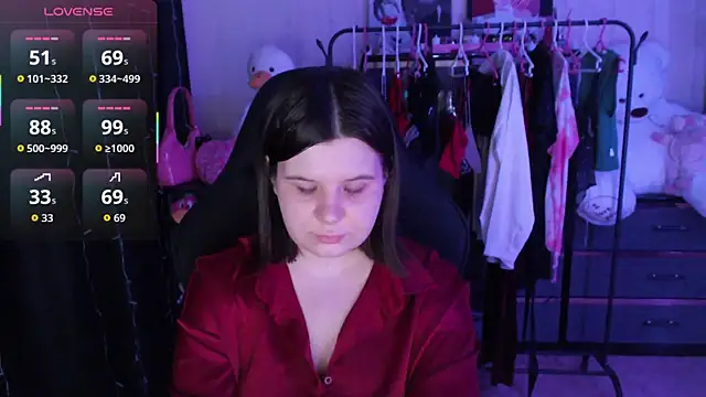 Snapshot of AmyVibess chatting on May 14, 2026, 6:15 pm AmyVibess online show from May 14, 2026, 6:15 pm