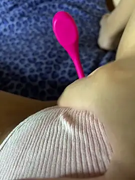 Snapshot of Esmeralda-berrys chatting on January 6, 2026, 12:42 pm Esmeralda-berrys online show from January 6, 2026, 12:42 pm