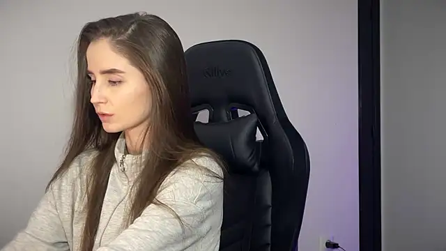 s meow online show from December 19, 2025, 8:38 pm