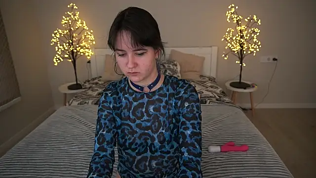 BerryDiva online show from September 19, 2025, 6:15 am