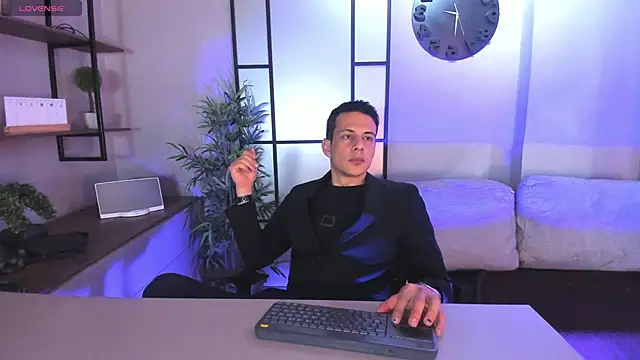 Snapshot of Dustin_Sonne chatting on November 19, 2025, 3:50 am Dustin Sonne online show from November 19, 2025, 3:50 am