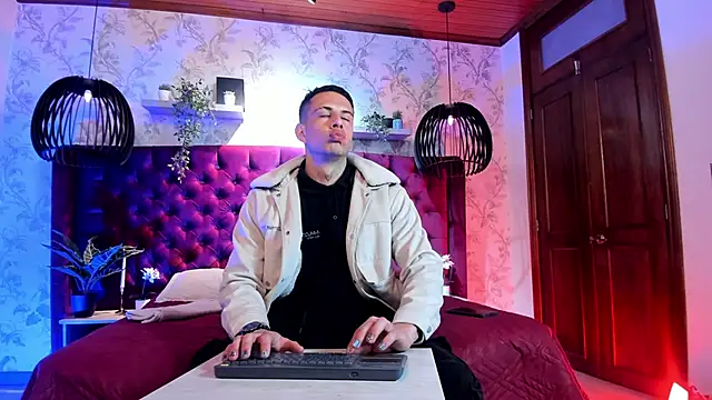 Dustin Sonne online show from March 8, 2026, 3:43 am