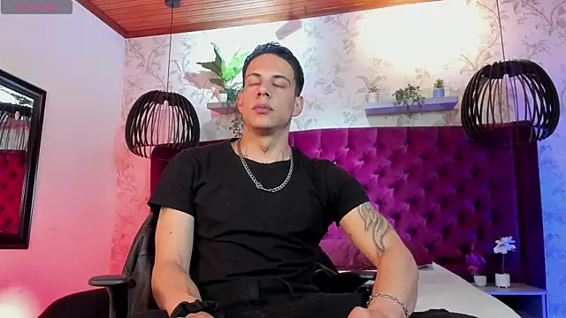 Dustin Sonne online show from July 15, 2026, 3:34 am