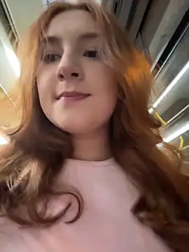 katexxxx online show from December 21, 2025, 7:32 pm