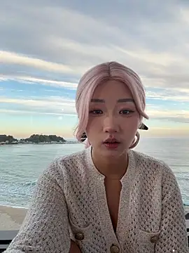 Snapshot of winter11 chatting on November 10, 2025, 10:20 pm winter11 online show from November 10, 2025, 10:20 pm